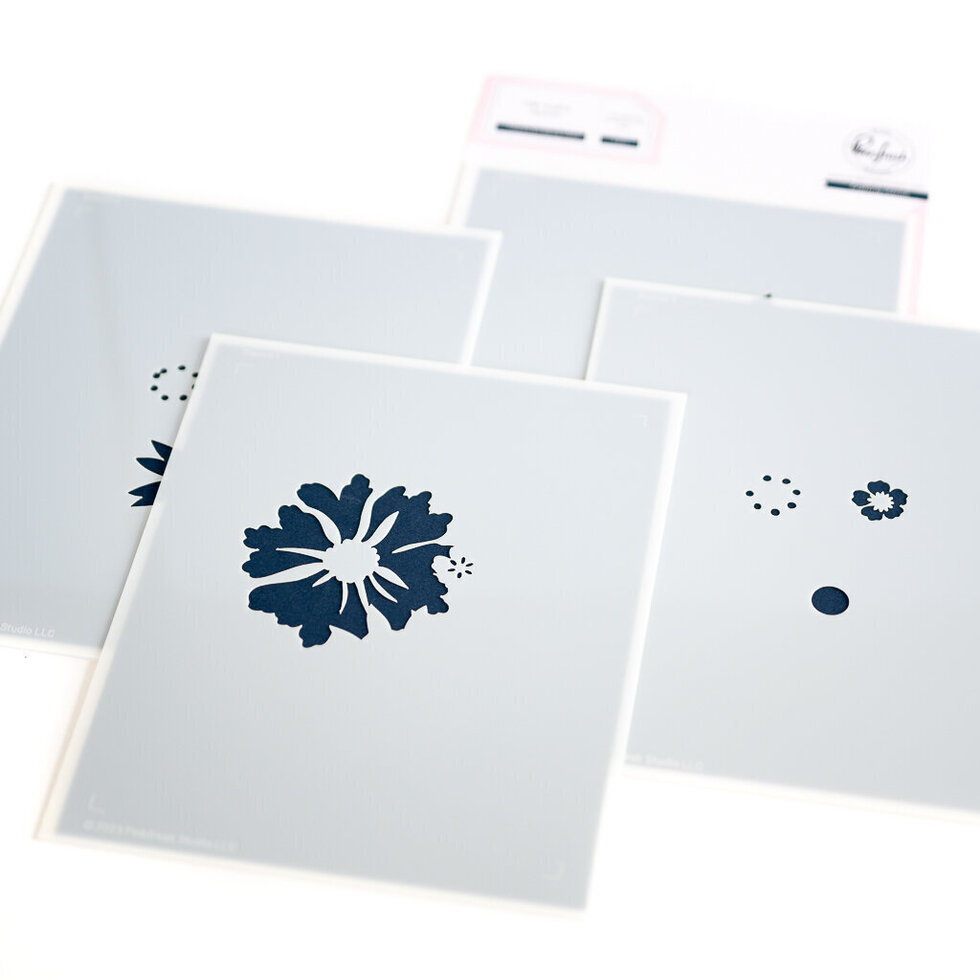 Pinkfresh Studio - Thanks for Being There stencil