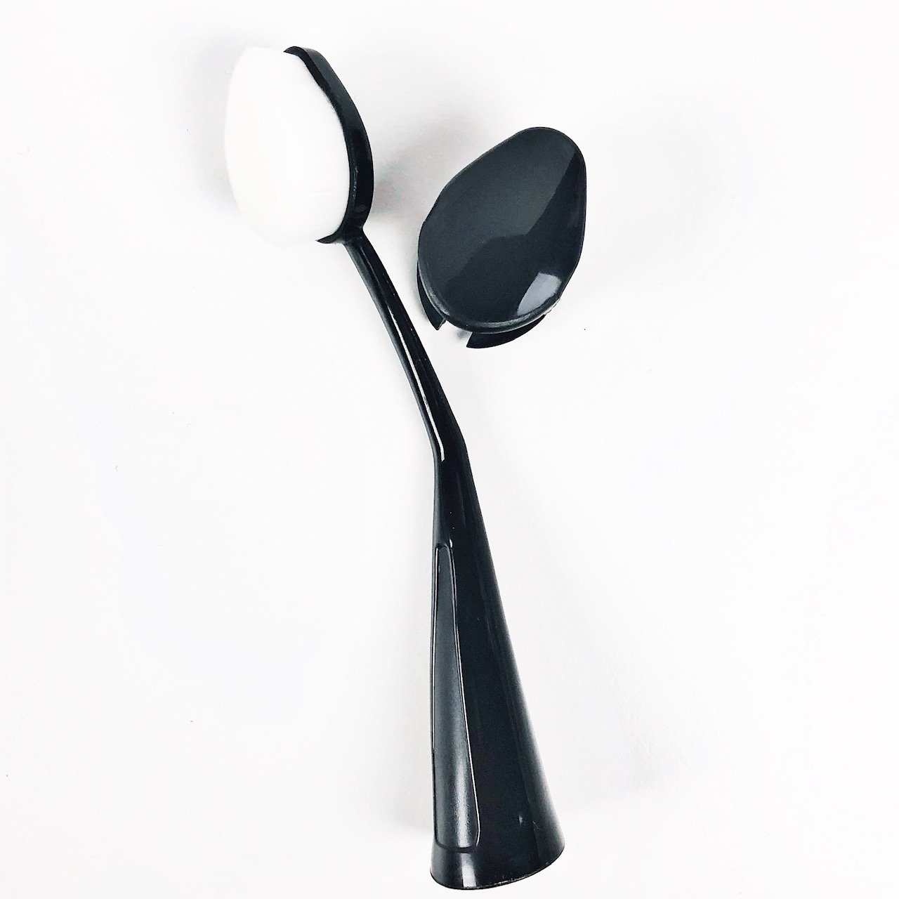 Trinity Stamps - Blending Buddy -  White Bristle Blending Brush